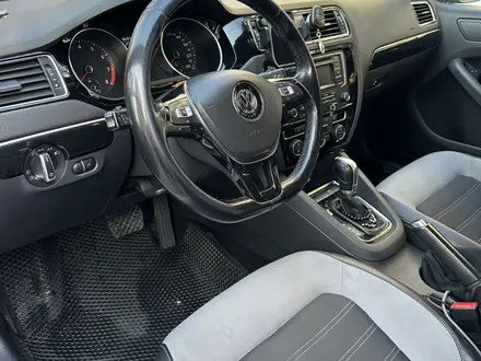 Volkswagen Jetta 2015 года за 6 100 000 тг. в Алматы – фото 3