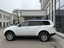Mitsubishi Pajero Sport, 2015