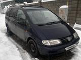 Volkswagen Sharan 1997 года за 1 050 000 тг. в Тараз – фото 2