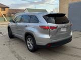 Toyota Highlander 2015 года за 11 100 000 тг. в Актобе – фото 4