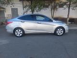 Hyundai Solaris 2013 года за 2 900 000 тг. в Атырау – фото 3