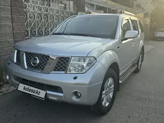 Nissan Pathfinder, 2005