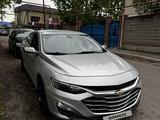 Chevrolet Malibu 2020 года за 11 000 000 тг. в Алматы – фото 2