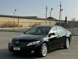 Toyota Camry 2010 года за 6 000 000 тг. в Жанаозен – фото 2