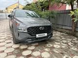 Hyundai Santa Fe 2022 годаүшін17 100 000 тг. в Алматы – фото 3