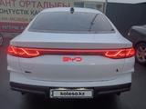 BYD Qin L DM-i 2025 года за 9 400 000 тг. в Шымкент – фото 5