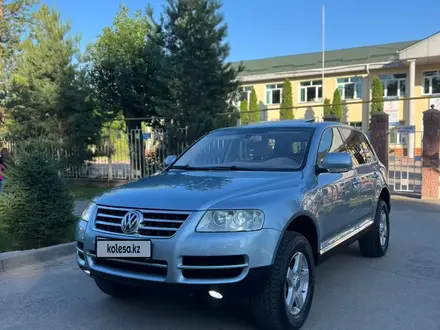 Volkswagen Touareg 2004 года за 6 200 000 тг. в Алматы – фото 8