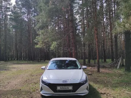 Hyundai Elantra 2021 года за 8 700 000 тг. в Костанай – фото 3