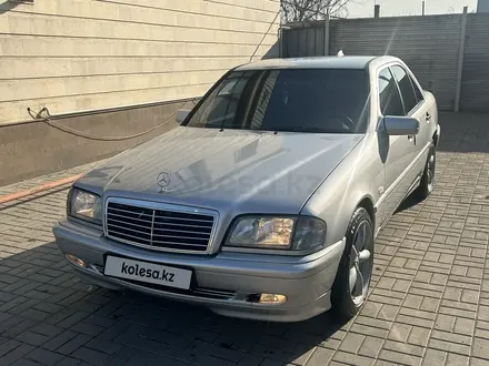 Mercedes-Benz C 240 1998 года за 3 500 000 тг. в Алматы – фото 65