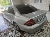 Mercedes-Benz C 180 2001 годаүшін1 200 000 тг. в Актобе – фото 2
