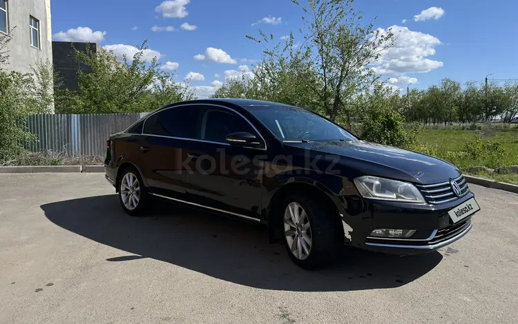 Volkswagen Passat 2012 годаүшін3 900 000 тг. в Уральск