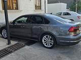 Volkswagen Passat 2018 года за 7 500 000 тг. в Алматы – фото 5