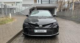 Toyota Camry 2021 года за 16 800 000 тг. в Шымкент