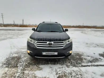 Toyota Highlander 2011 года за 12 700 000 тг. в Астана