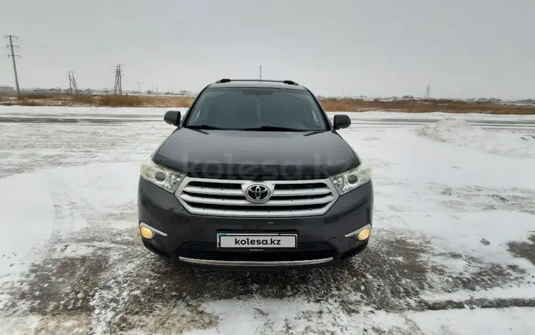 Toyota Highlander 2011 года за 12 700 000 тг. в Астана