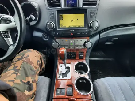 Toyota Highlander 2011 года за 12 700 000 тг. в Астана – фото 10