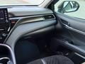 Toyota Camry 2023 года за 17 500 000 тг. в Алматы – фото 28