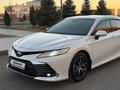 Toyota Camry 2023 года за 17 500 000 тг. в Алматы – фото 8