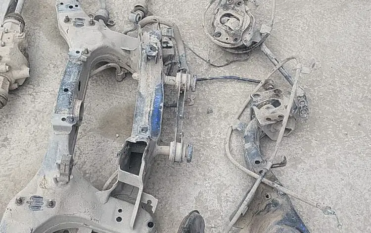 Nissan Qashqai 2011 год задняя балка правый левый рычаги стабилизатор карда за 1 000 тг. в Алматы