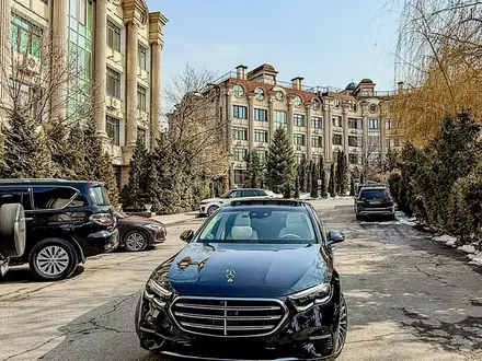 Mercedes-Benz E 300 2024 года за 35 000 000 тг. в Алматы