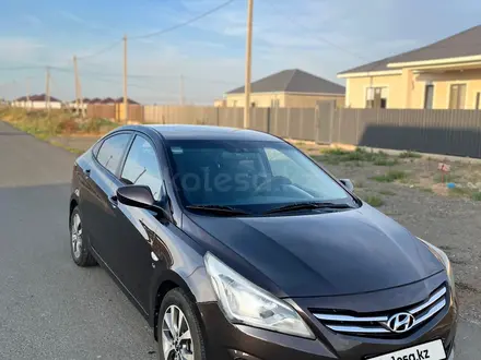 Hyundai Accent 2015 года за 6 500 000 тг. в Атырау – фото 3