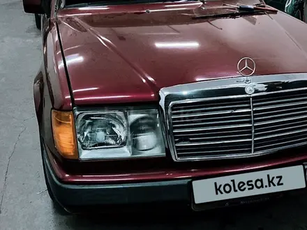 Mercedes-Benz E 200 1990 года за 1 800 000 тг. в Кызылорда – фото 4