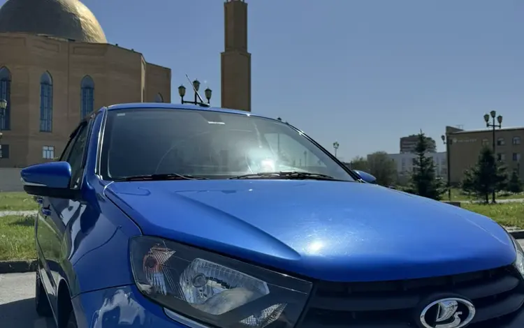 ВАЗ (Lada) Granta 2190 2019 годаүшін3 300 000 тг. в Семей