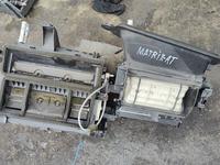 Печка всборе моторчик радиатор корпус Тойота Матрикс за 100 000 тг. в Алматы