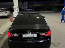 Hyundai Sonata, 2010