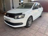 Volkswagen Polo 2015 года за 4 900 000 тг. в Шымкент