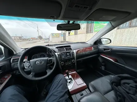 Toyota Camry 2014 года за 7 500 000 тг. в Жанаозен – фото 7