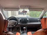 Toyota Camry 2005 года за 5 000 000 тг. в Жанаозен – фото 2