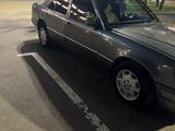 Mercedes-Benz E 230 1992 года за 1 700 000 тг. в Тараз – фото 4