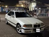 BMW 320 1991 года за 900 000 тг. в Астана – фото 3