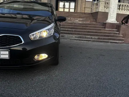 Kia Cee'd 2014 года за 6 200 000 тг. в Атырау – фото 3