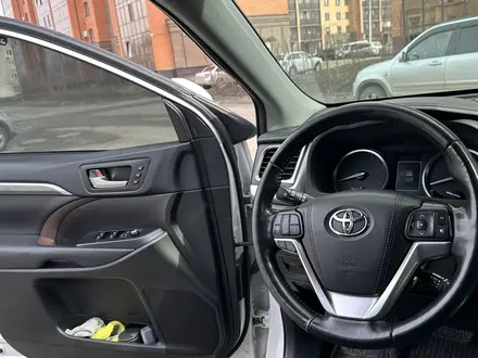 Toyota Highlander 2019 года за 25 555 555 тг. в Петропавловск – фото 12