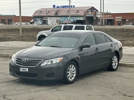 Toyota Camry 2010 года за 4 200 000 тг. в Атырау