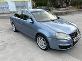 Volkswagen Jetta 2007 года за 2 200 000 тг. в Тараз – фото 2