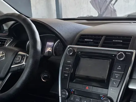 Toyota Camry 2015 года за 9 200 000 тг. в Актау – фото 2