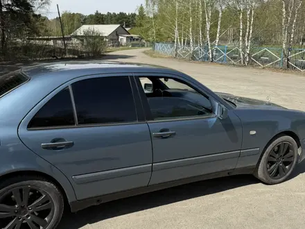 Mercedes-Benz E 320 1995 года за 3 300 000 тг. в Астана – фото 10