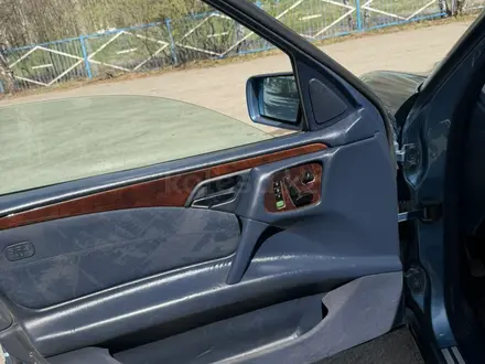 Mercedes-Benz E 320 1995 года за 3 300 000 тг. в Астана – фото 12