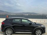 Hyundai Tucson 2017 года за 5 864 000 тг. в Тбилиси – фото 3