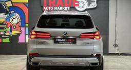 BMW X5 2023 года за 37 295 000 тг. в Алматы – фото 5