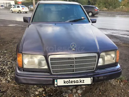 Mercedes-Benz E 260 1991 года за 1 200 000 тг. в Караганда – фото 6