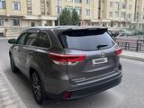 Toyota Highlander 2018 года за 16 500 000 тг. в Актау – фото 3