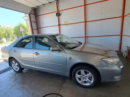 Toyota Camry 2004 года за 6 700 000 тг. в Туркестан – фото 3