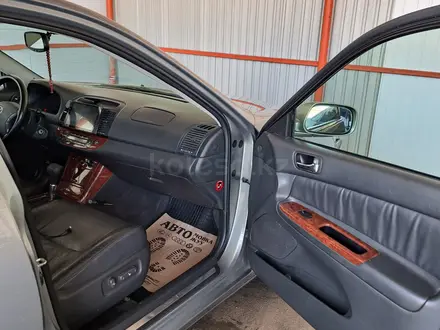 Toyota Camry 2004 года за 6 700 000 тг. в Туркестан – фото 7