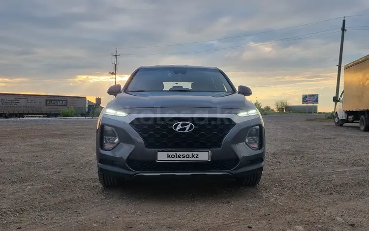 Hyundai Santa Fe 2019 года за 12 900 000 тг. в Актобе