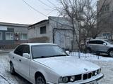 BMW 520 1991 года за 1 600 000 тг. в Семей – фото 2