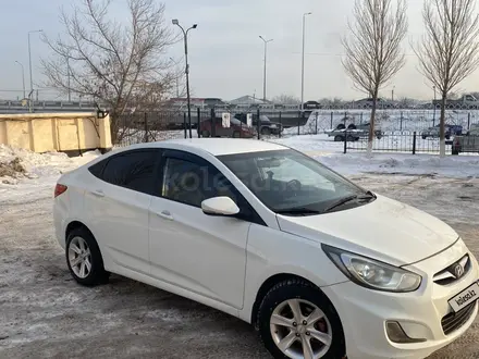 Hyundai Accent 2014 года за 4 350 000 тг. в Астана – фото 2